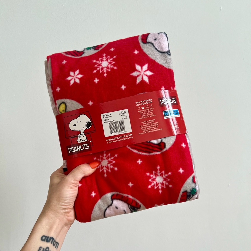 BNWT 🐶❤️ PEANUTS Men’s 2️⃣-Piece Holiday Sleep Set - Picture 2 of 3